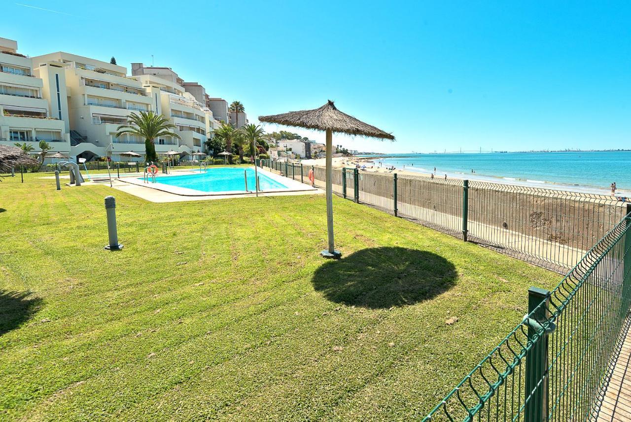 On Beach Deluxe Apartment With Pools And Own Garden El Puerto de Santa Maria Exterior photo